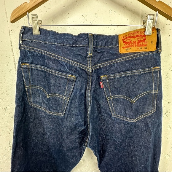 Levi’s Men’s Size 34 x 31 Classic 501 Button Fly Straight Leg Dark Wash Jeans - Picture 4 of 15